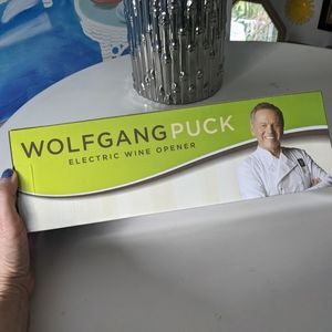 Wolfgang Puck NIB battery operated wine opener